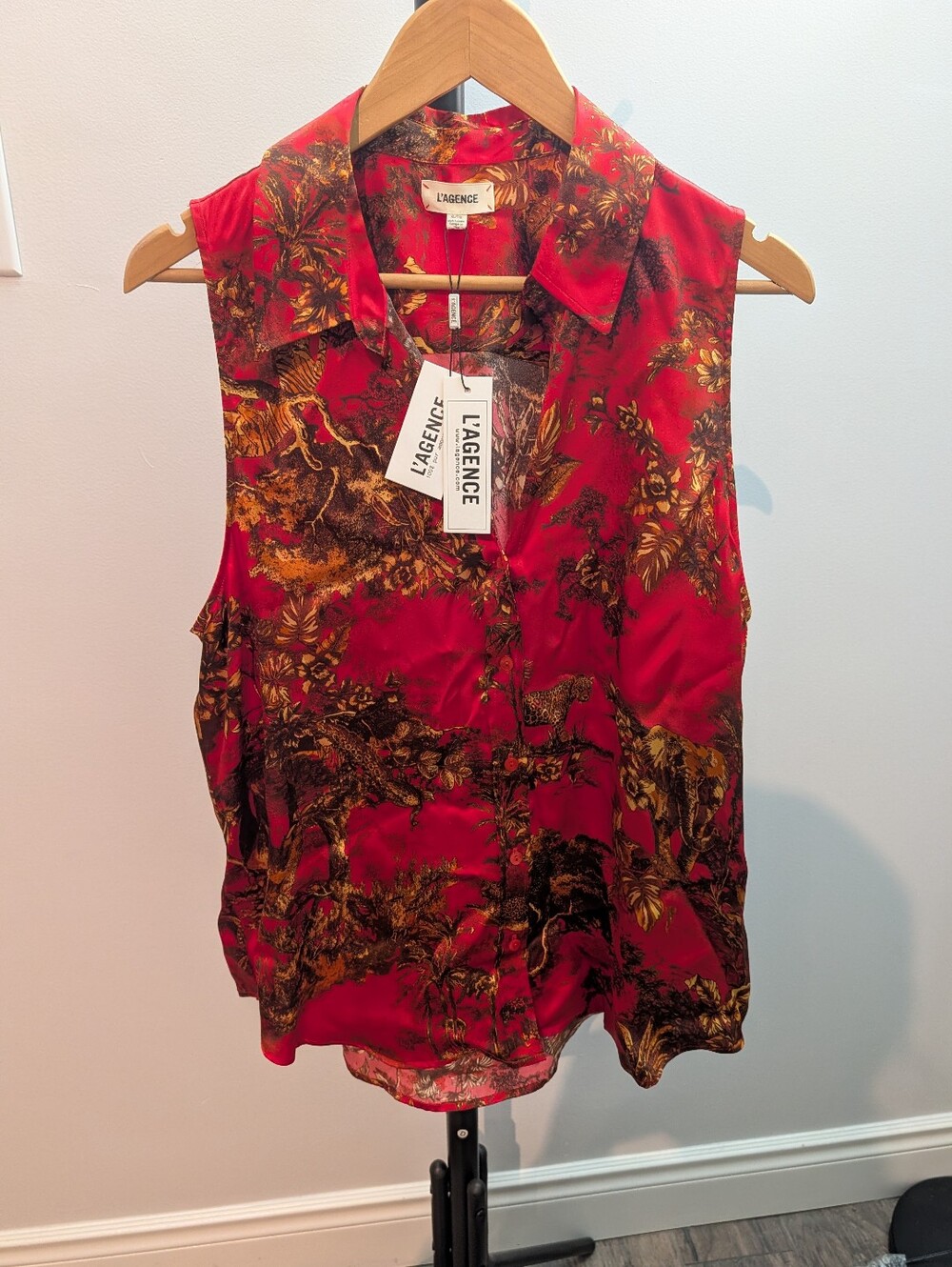L'AGENCE Red and Brown Printed Sleeveless Button-Front Blouse